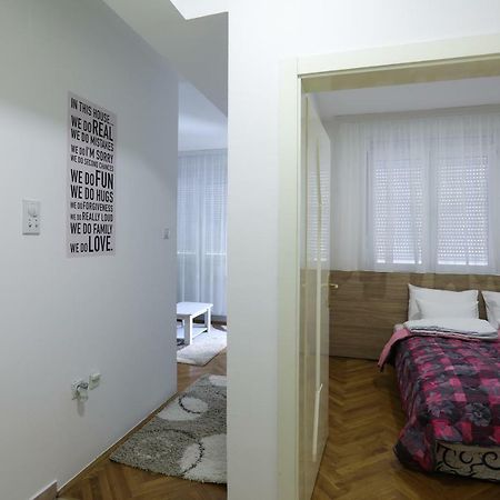 نوفي ساد Apartment Promenada 35 المظهر الخارجي الصورة